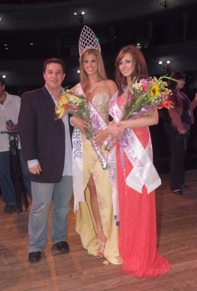 Brittany with fellow finalists on stage in Costa Rica